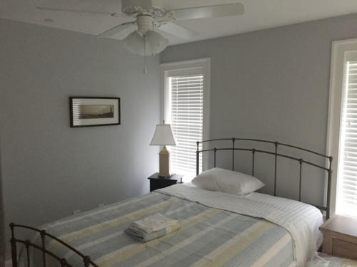 1st-fl-bedroom-3-queen-bed